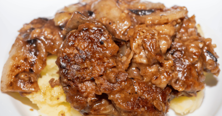 Best cajun smothered chicken recipe.